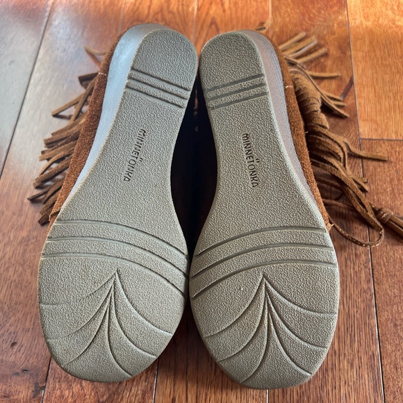 Minnetonka Suede Leather Fringe Wedge Shoe Ankle Boot Size 9 - Picture 6 of 6